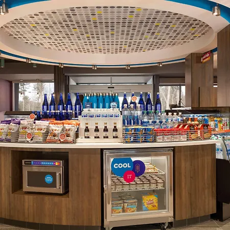 Tru By Hilton Albany Airport, Ny-3